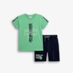 Σετ κοντομάνικη μπλούζα και βερμούδα