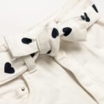 Σετ μπλούζα με καρδιές και σορτς τζίν - Image 2